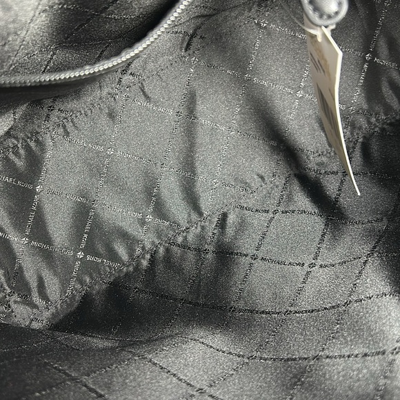 Michael Kors Maeve Hobo Cream and Black Shoulder Bag - Picture 7 of 14